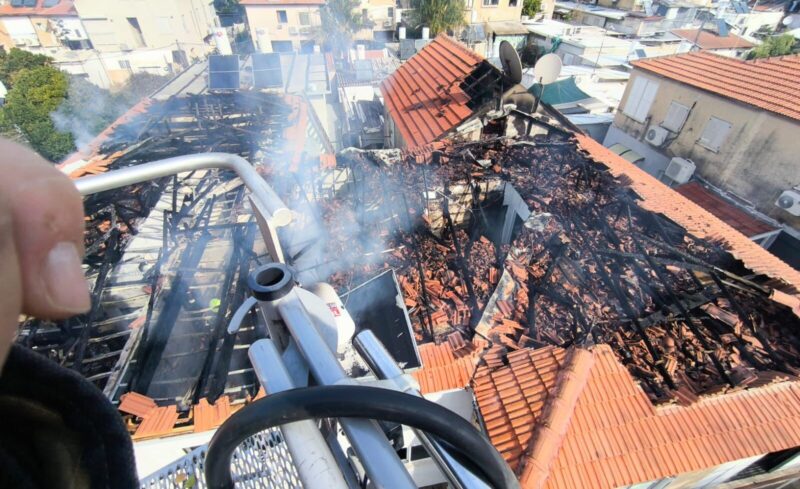 שריפה ברחוב טירת צבי בכפר סבא, כבאות והצלה